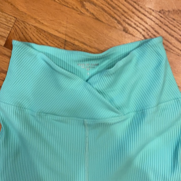 Year of Ours Mint Ribbed Leggings - Picture 8 of 11